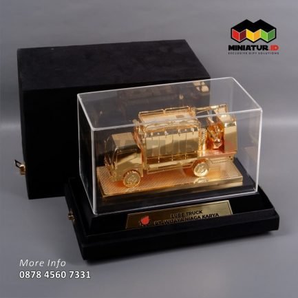Box Miniatur Lube Truck PT Wijaya Niaga Karya
