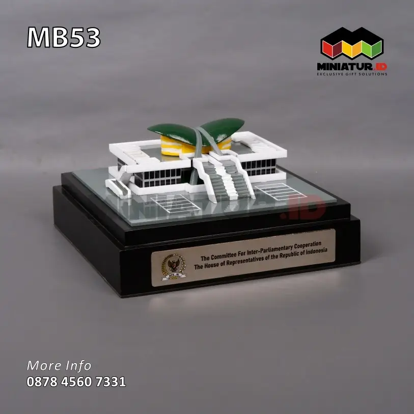 MB53 Miniatur Akrilik Gedung DPR RI