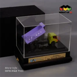 MK60 Miniatur Truk Hino PT GAS